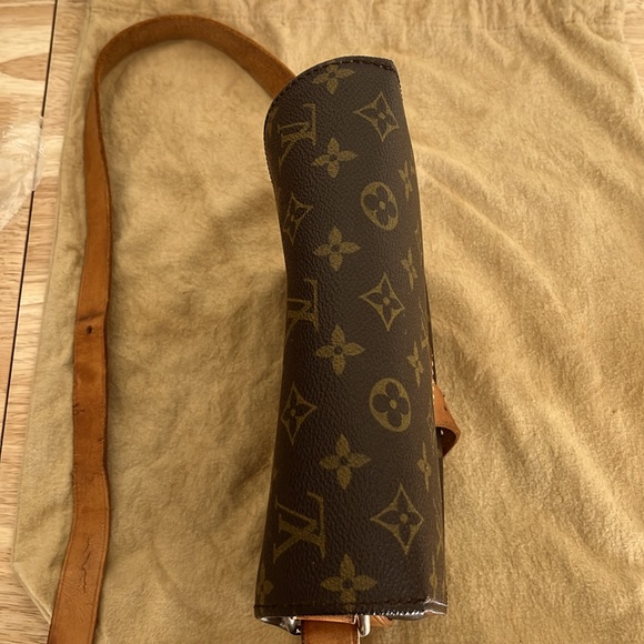 Louis Vuitton Cartouchiere - Picture 4 of 15